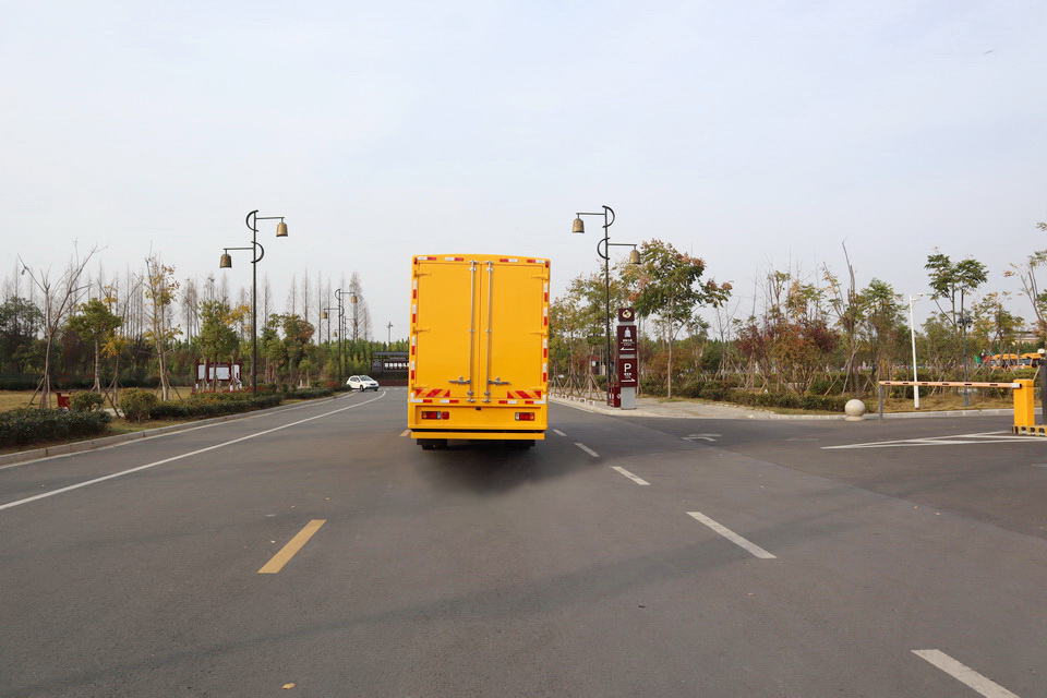 五十鈴150KW應急電源車