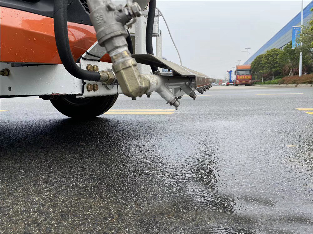 國(guó)六1.5立方 藍(lán)牌長(zhǎng)安 路面清洗車(chē)